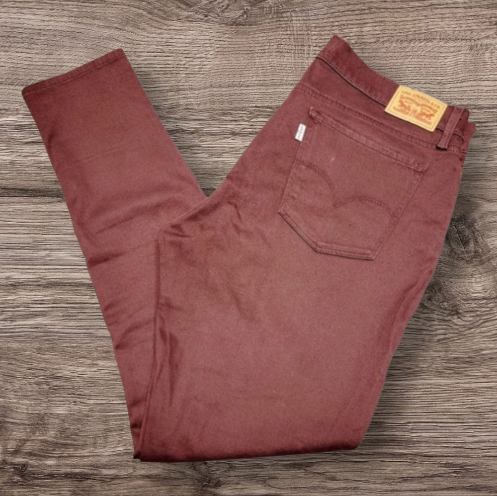 Levis 710 Burgundy Jeans Super‎ Skinny - Size 33x30